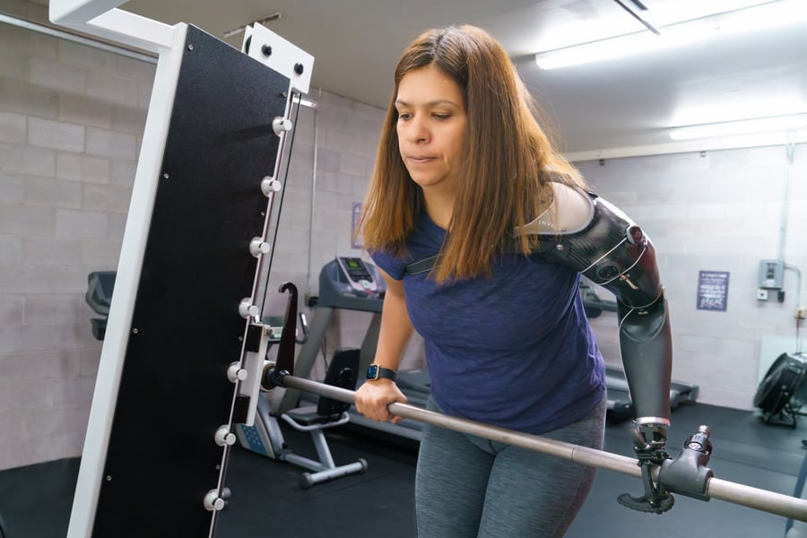 Claudia Castellanos working out