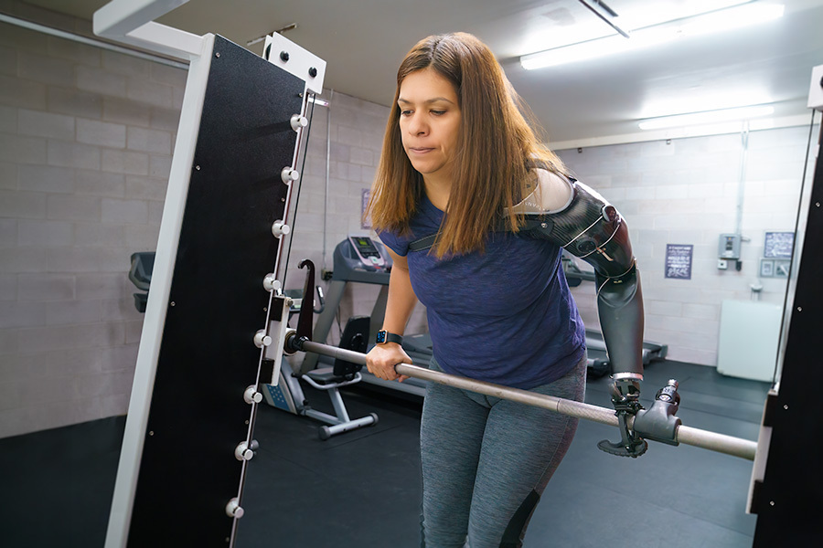 Claudia in Gym-Listing
