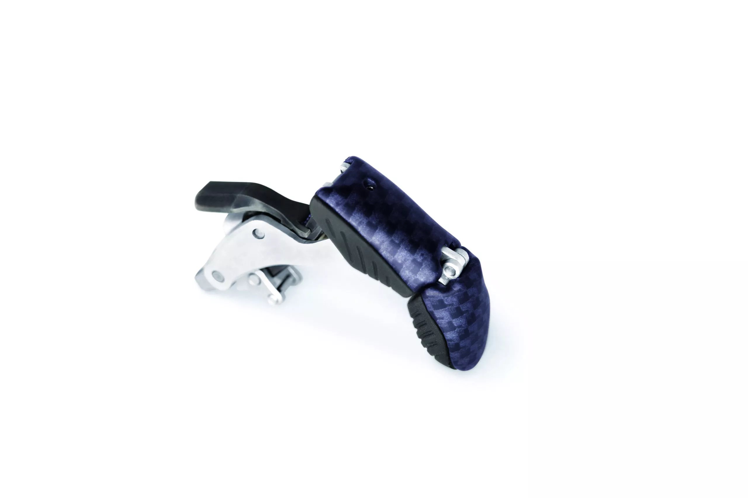 GLF-Quarter-Curve-Carbon-0043-MED-min-scaled-2-jpg-webp
