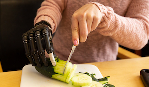 Kitchen Tips for People with an Upper Limb Difference: Cutting and Chopping